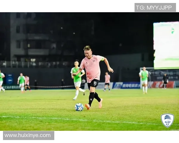 感谢足球明星的拼搏与奉献让我们的生活更加精彩与激情四溢