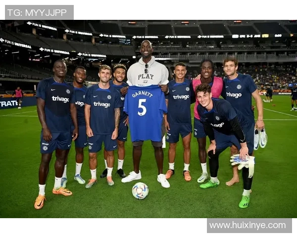 加内特与足球明星的友谊与合作：跨界运动员的故事与影响