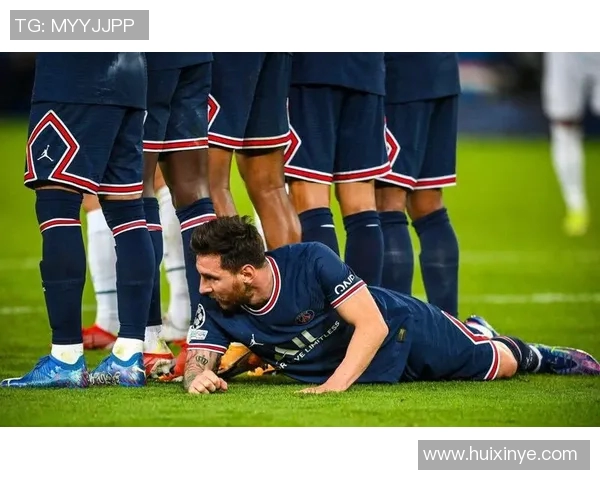 足球巨星们的幽默广告大赏让你捧腹大笑的精彩瞬间合集