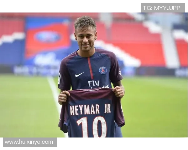 内马尔目前效力于哪个足球俱乐部及其转会历史解析